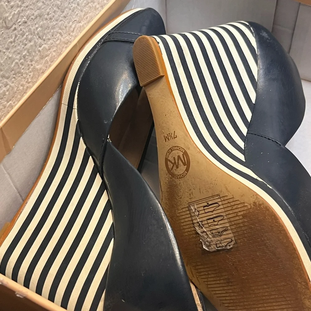 Michael Kors stylish navy